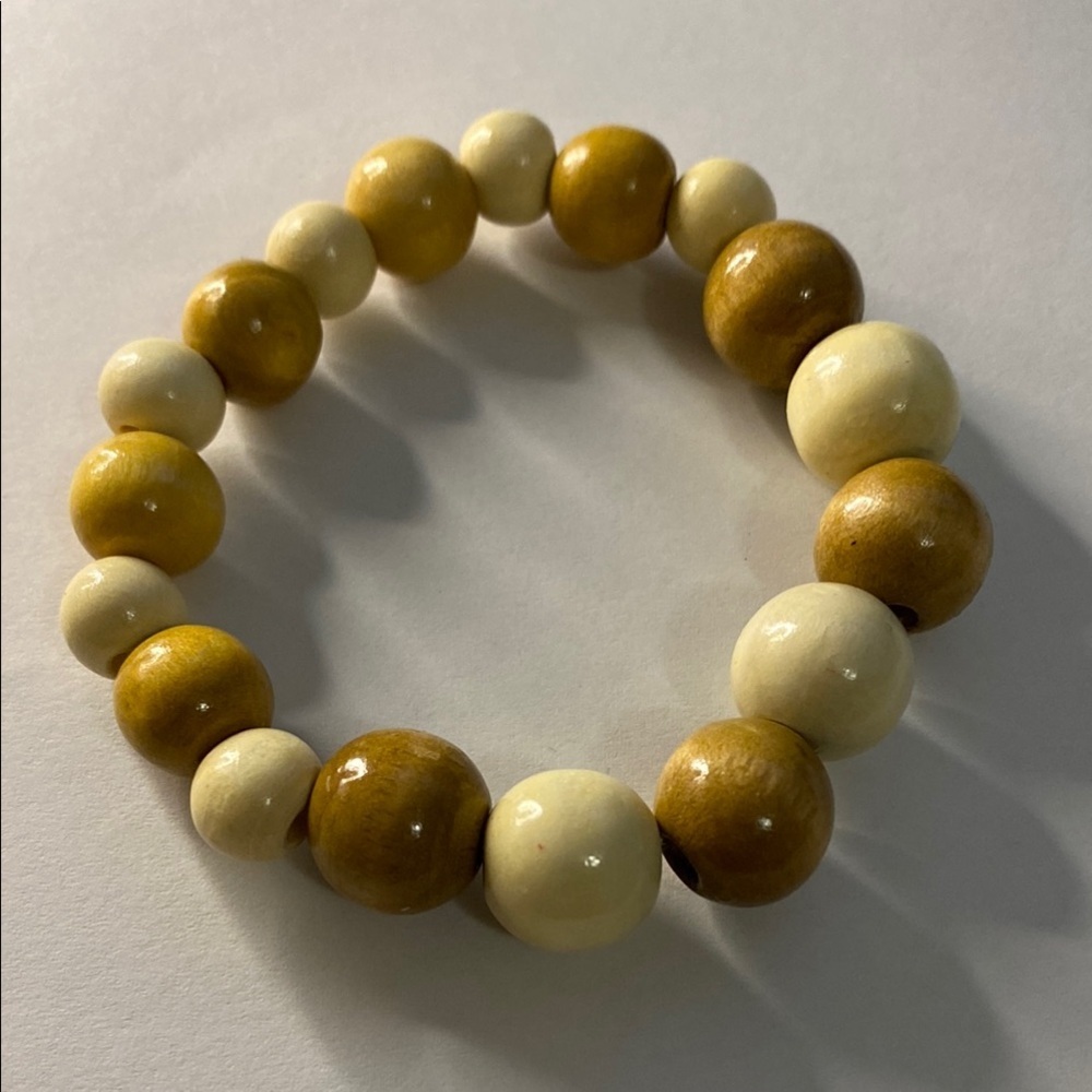 Cream and Tan Beaded Bracelet